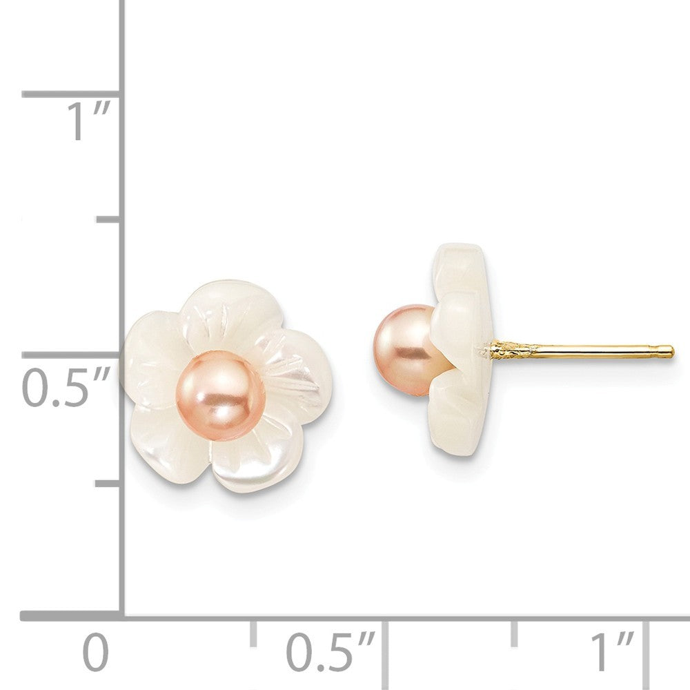 14k Gold Pink Cultured Pearl With Simulated Mother of Pearl Flower 10mm Stud Earrings (3/4mm)