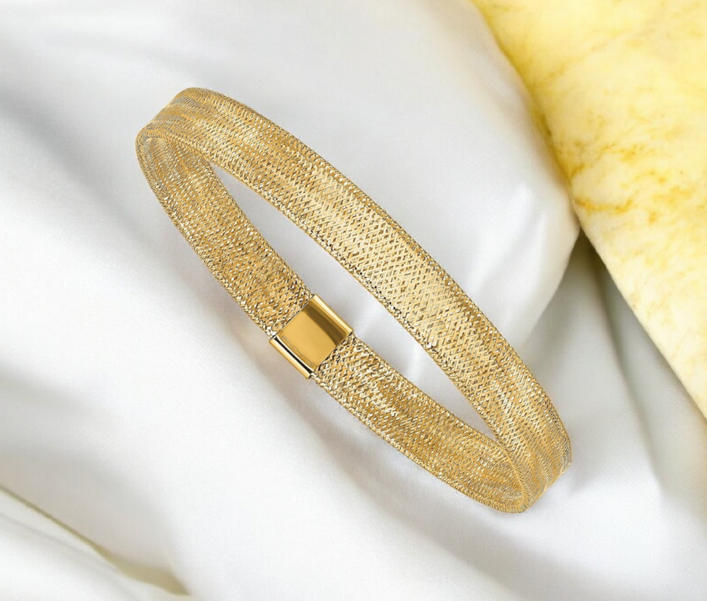 14k Yellow Gold 7" 7mm Mesh Stretch Stackable Bangle Bracelet